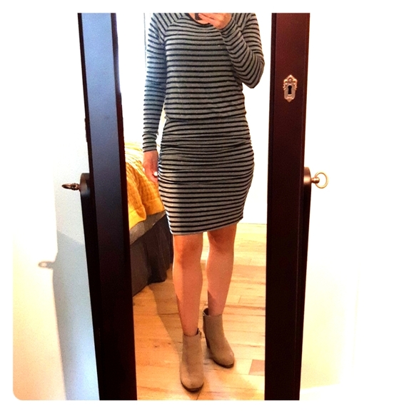 Banana Republic Jersey Dress - Picture 1 of 6